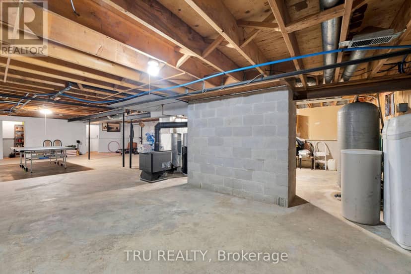 2529 Marshwood Road — photo 36 of 40