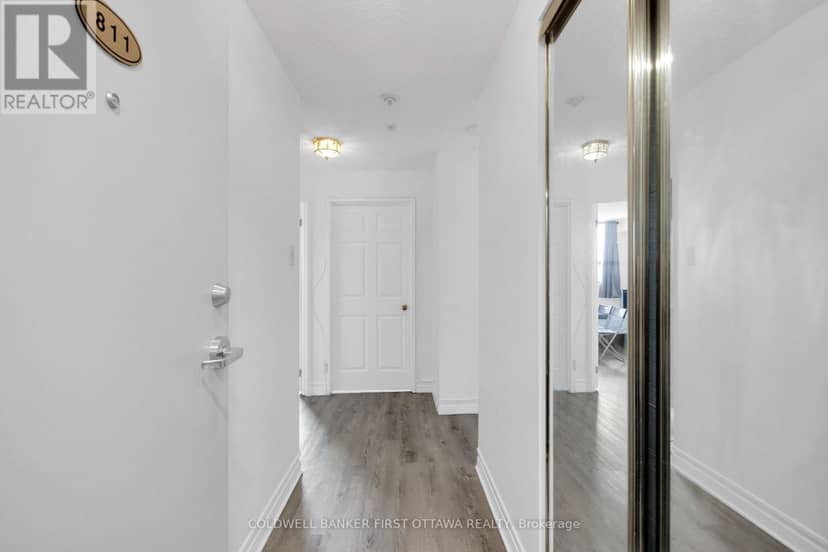 811 - 1440 Heron Road — photo 5 of 29