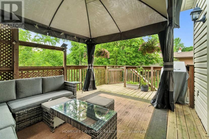 38 Woodrow Street, St. Catharines, photo 3