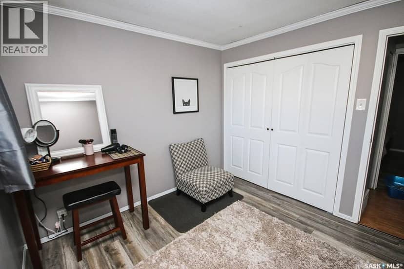 646 Albert STREET — photo 16 of 35