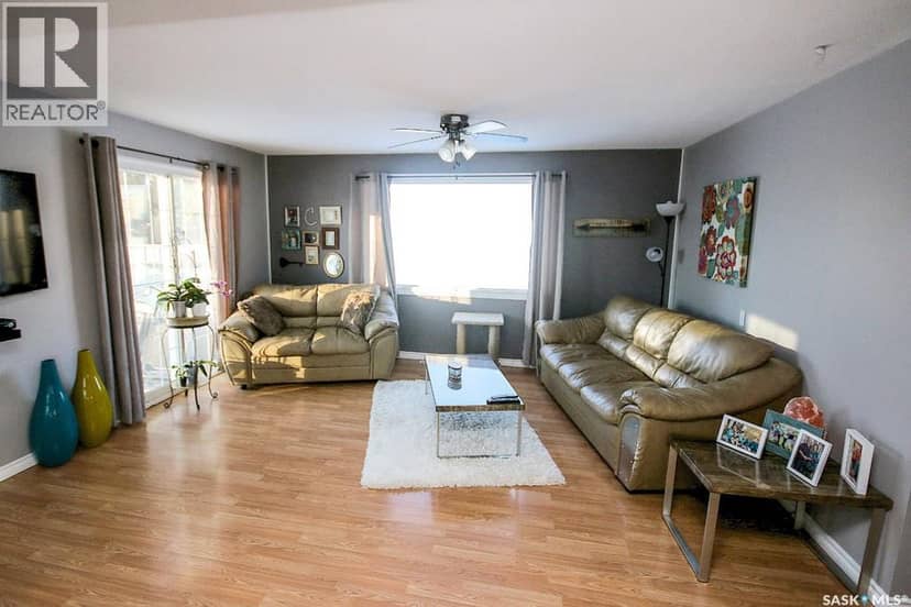 646 Albert STREET, Estevan, photo 3