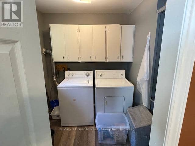 1052 Kensington Road — photo 13 of 40