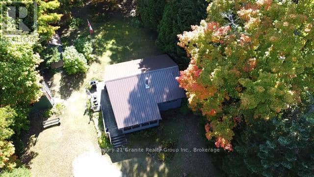 1052 Kensington Road — photo 5 of 40