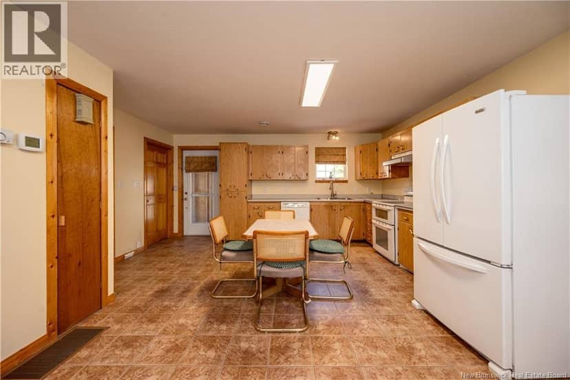 27 Parkindale Road — photo 13 of 40