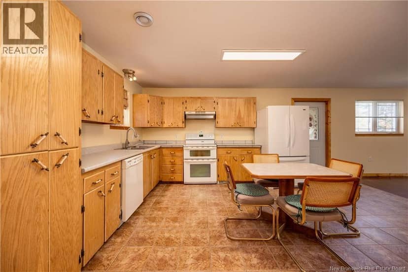 27 Parkindale Road — photo 11 of 40