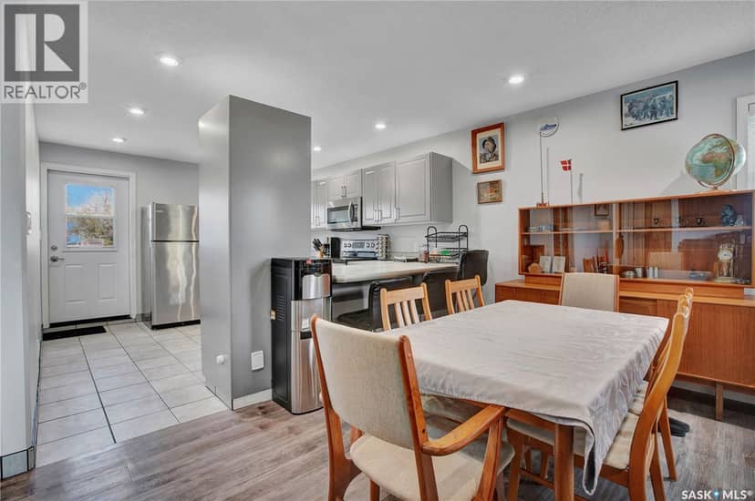 3102 Caen STREET — photo 17 of 40