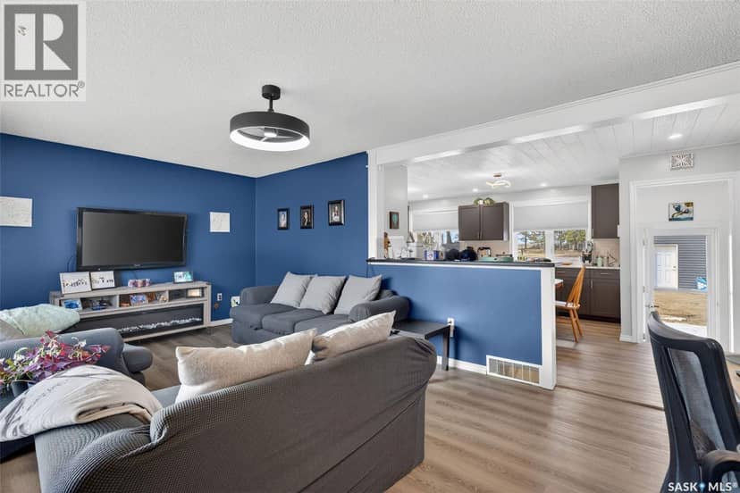209 Albert AVENUE S — photo 29 of 40