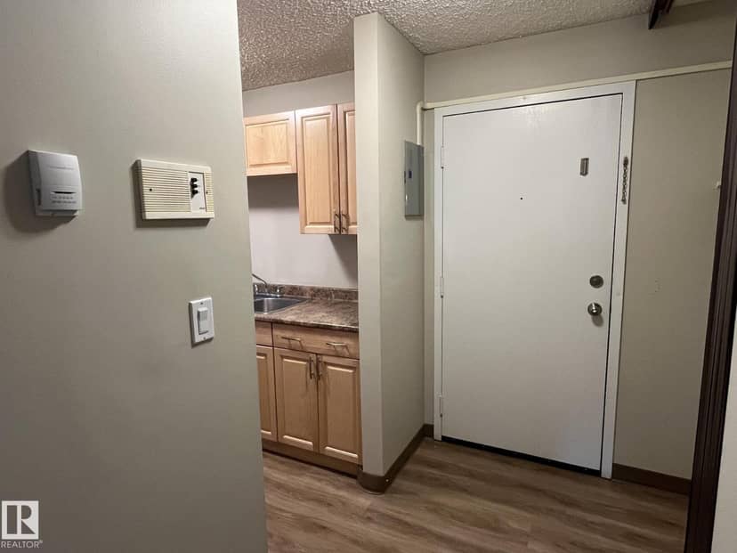 #205 51 Brown St, Stony Plain, photo 3