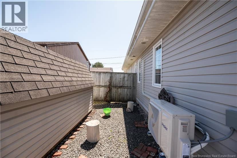 343 Beausejour Street — photo 33 of 39