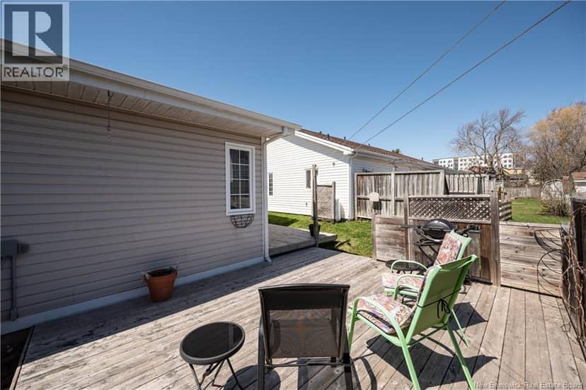 343 Beausejour Street — photo 35 of 39