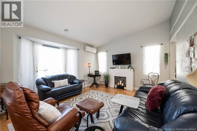 343 Beausejour Street — photo 7 of 39