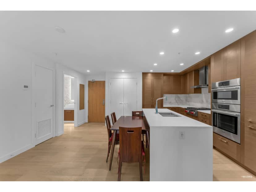 TH8 1439 GEORGE STREET, Surrey, photo 5