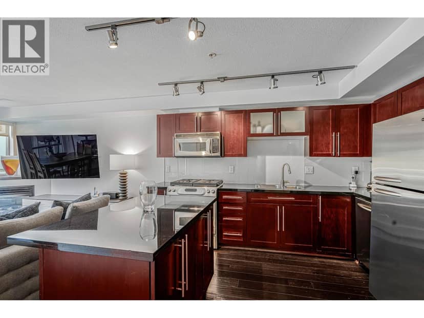 207 122 E 3RD STREET, North Vancouver, photo 4