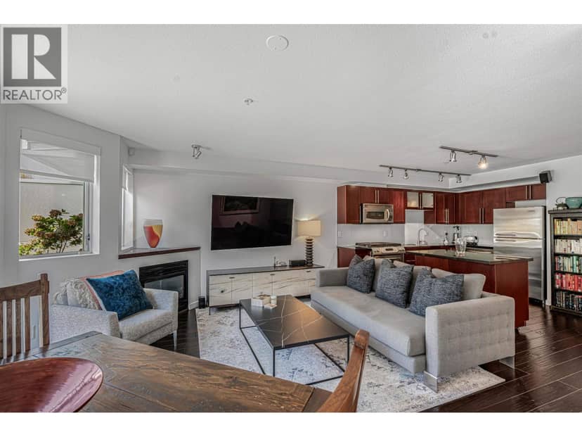 207 122 E 3RD STREET, North Vancouver, photo 6