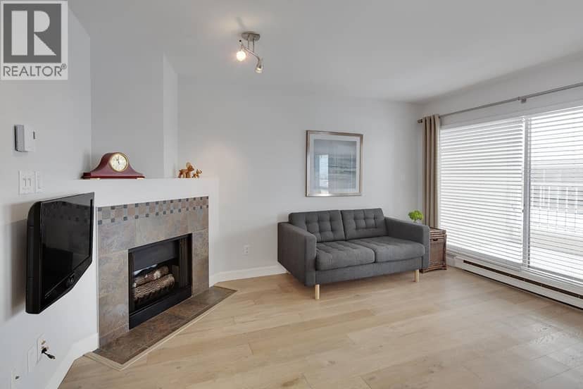 203 985 W 10TH AVENUE, Vancouver, photo 8