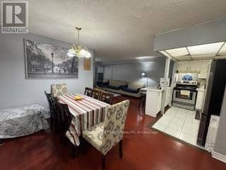 910 - 145 Hillcrest Avenue — photo 10 of 24