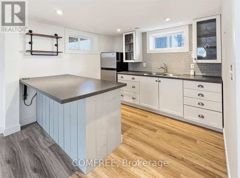70 Gunn Street — photo 14 of 20