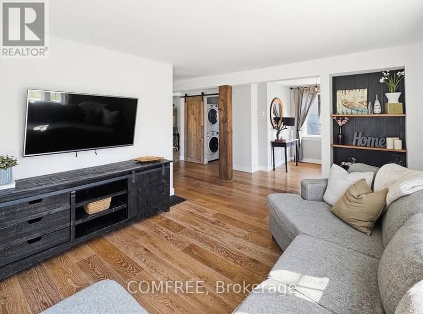 70 Gunn Street — photo 4 of 20