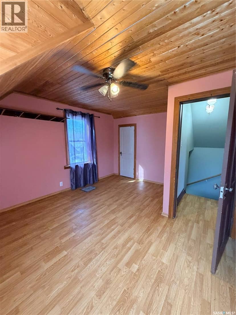 573 Centre STREET — photo 10 of 21