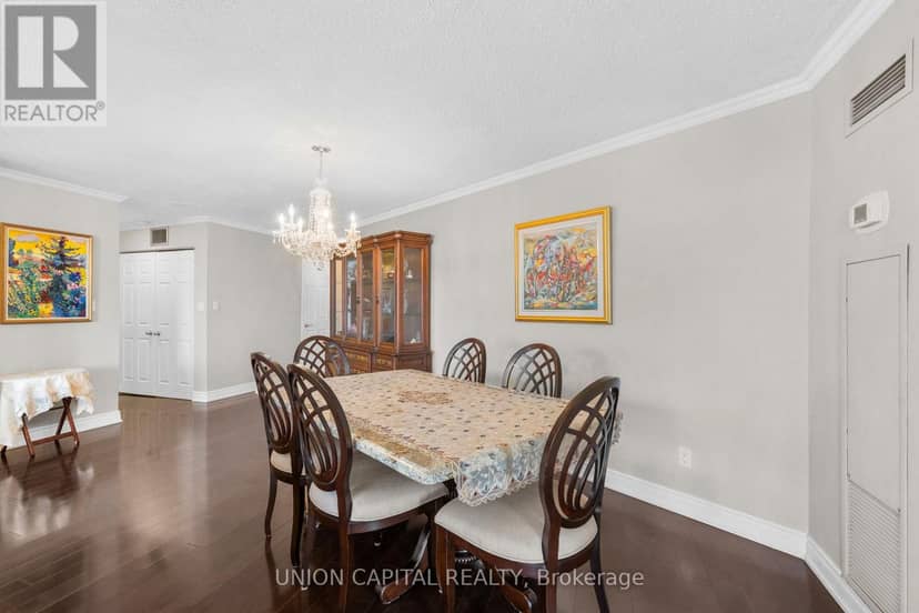 2405 - 85 Skymark Drive — photo 12 of 40