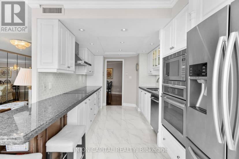 2405 - 85 Skymark Drive — photo 17 of 40