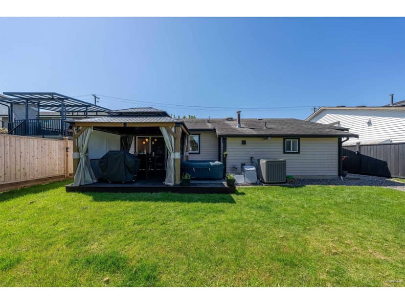 9454 213 STREET, Langley, photo 3
