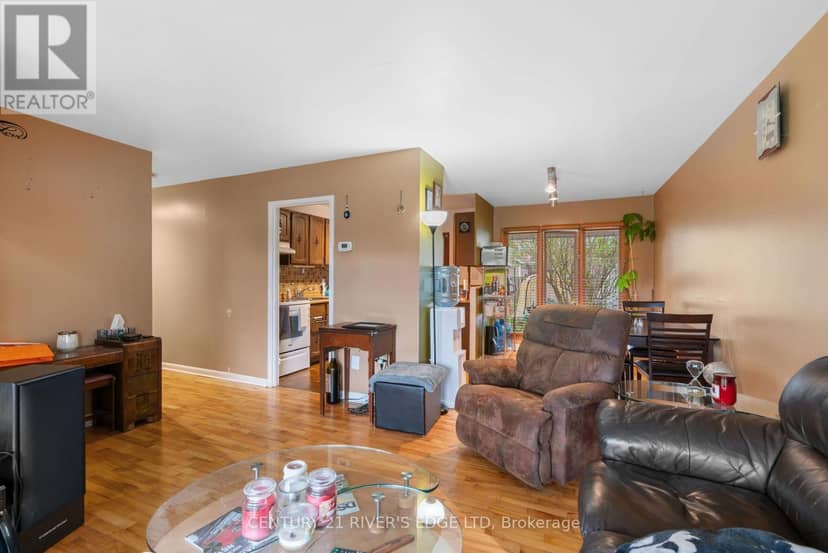 54 Loyalist Street — photo 10 of 28