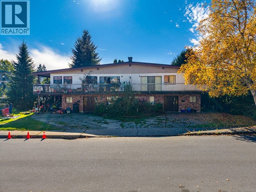 780-782 CATHERINE AVENUE, Coquitlam, photo 2