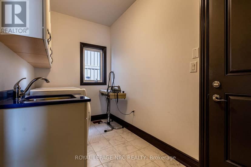 4807 Zimmerman Avenue — photo 13 of 31