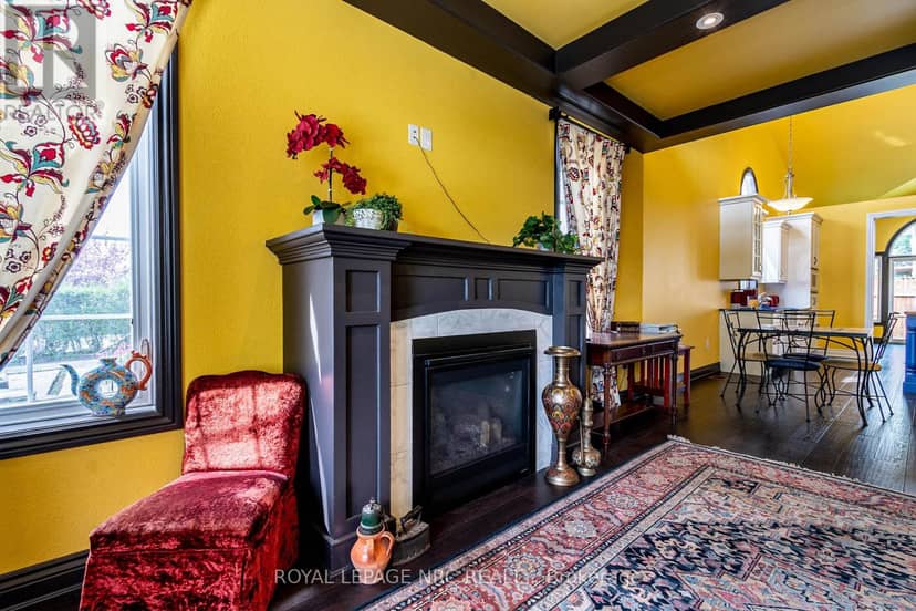 4807 Zimmerman Avenue — photo 5 of 31