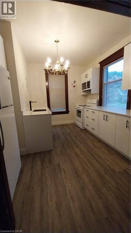 50 RIFE Avenue — photo 18 of 25