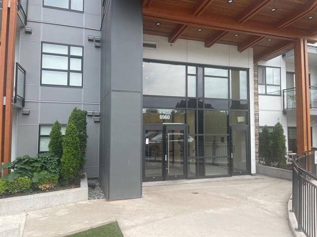301 6960 NICHOLSON ROAD, Delta, photo 2