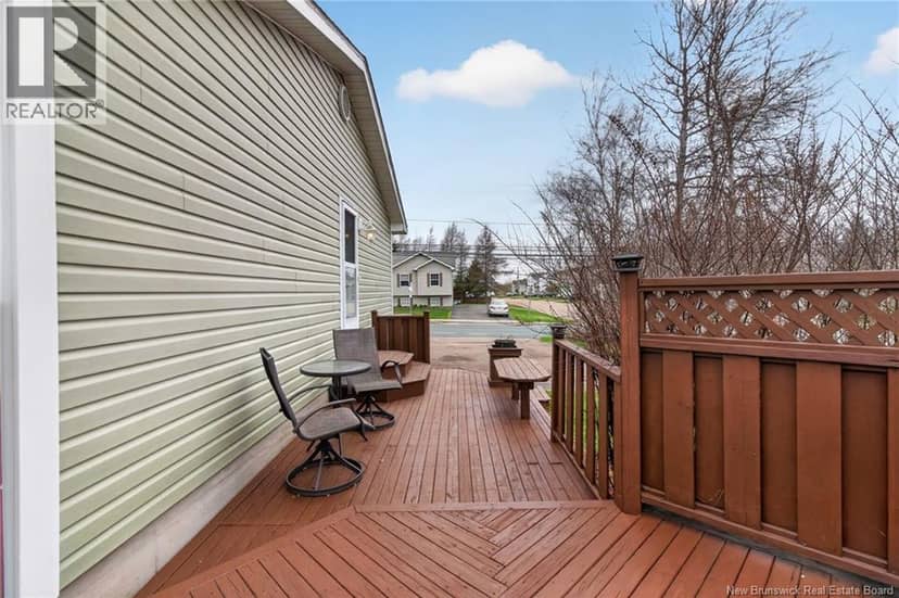 111 Thomas Street — photo 7 of 40
