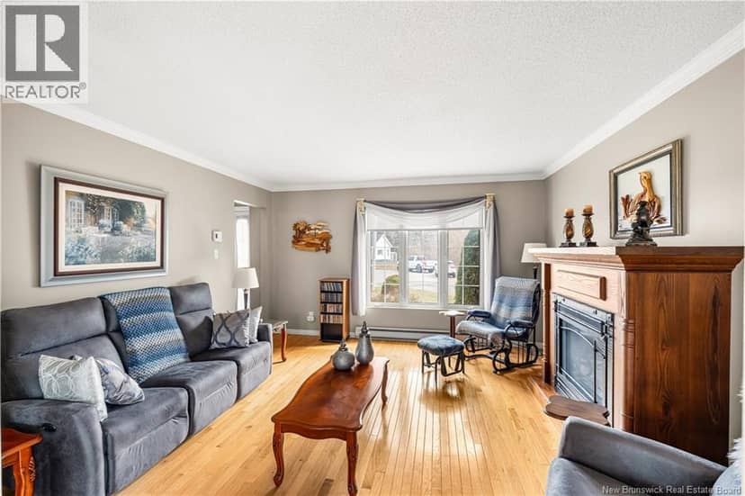 1725 Gowan Brae — photo 10 of 40