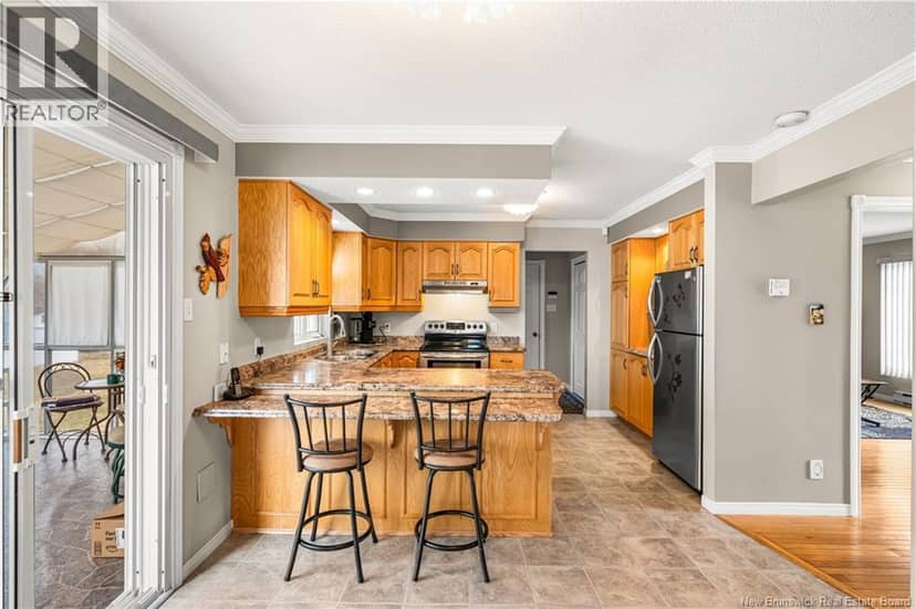 1725 Gowan Brae — photo 15 of 40