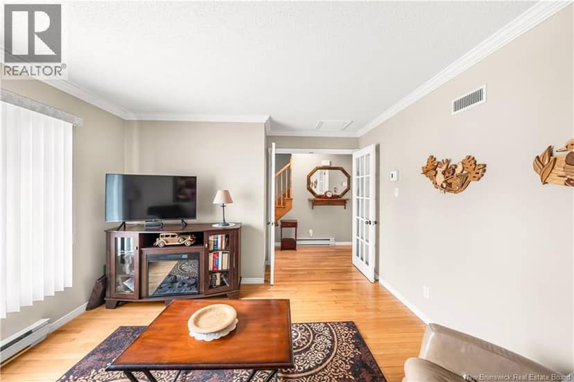 1725 Gowan Brae — photo 9 of 40