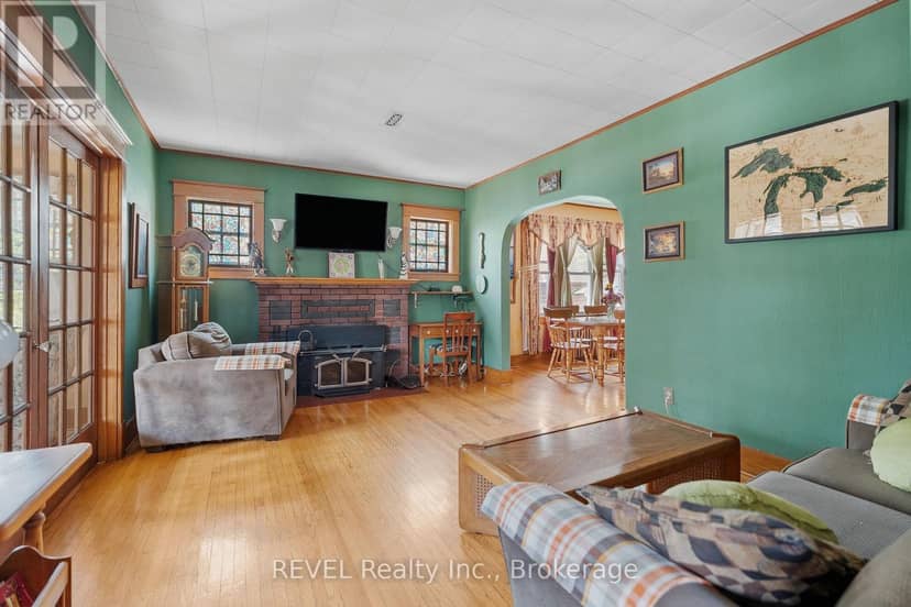 208 North Street — photo 7 of 40