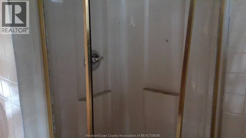 1817 Mersea Rd E — photo 17 of 40