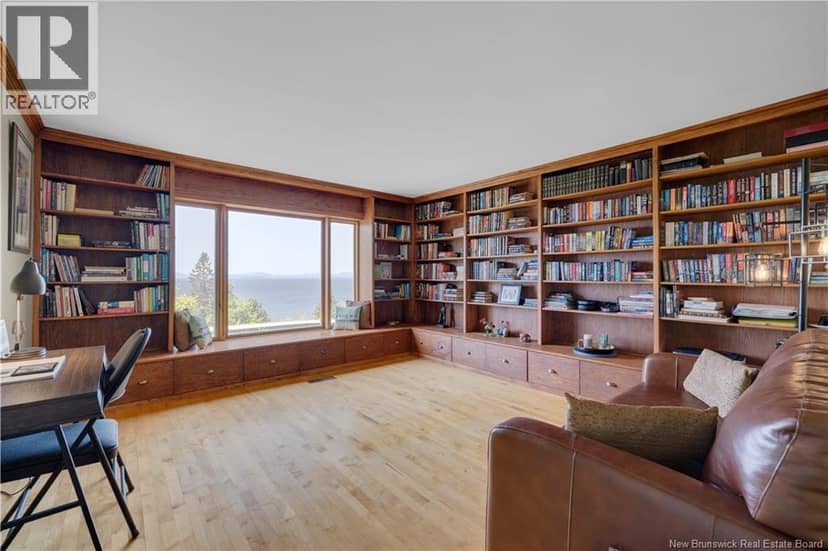 485 Mascarene Road — photo 17 of 40