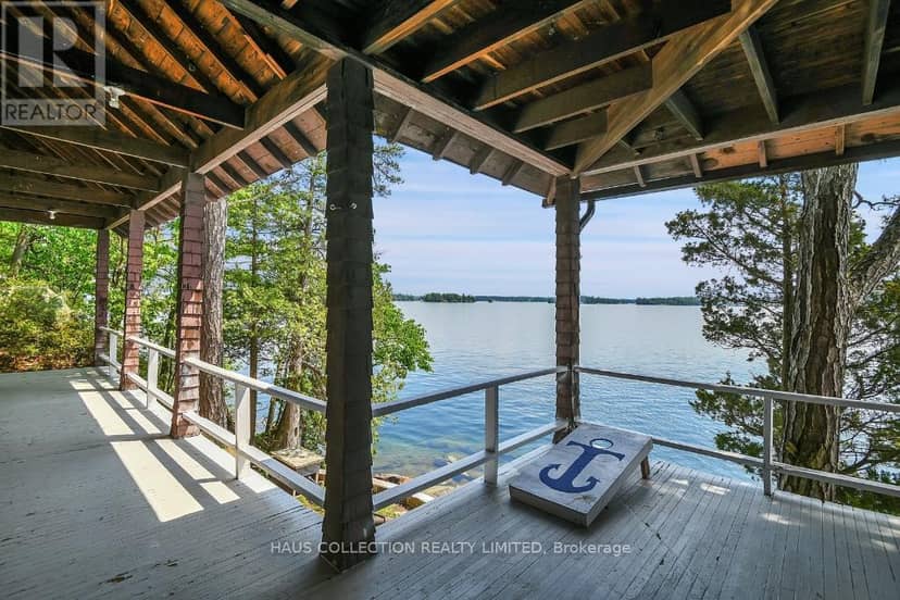 1 Little Grenadier Island — photo 28 of 40