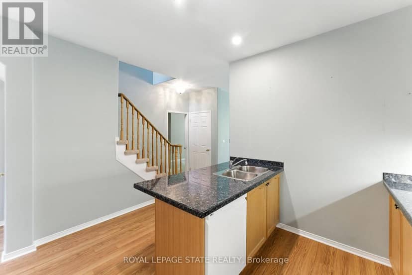 6 - 40 Wesleyan Court — photo 10 of 40