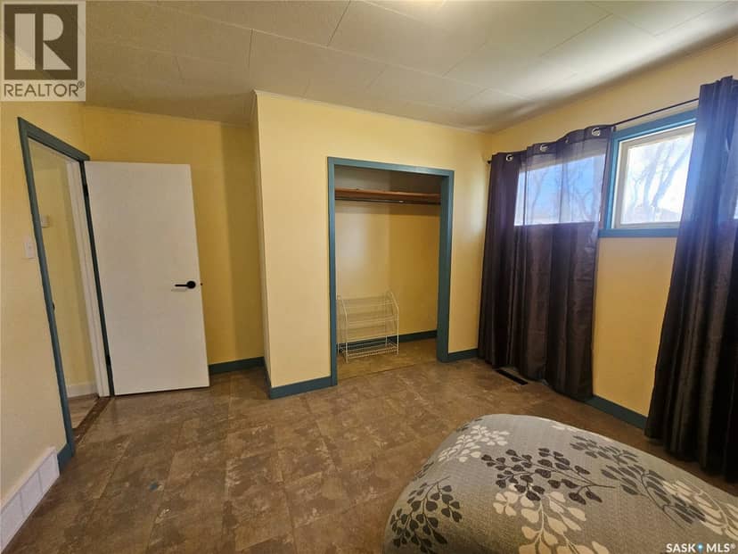 421 3rd STREET E — photo 10 of 18