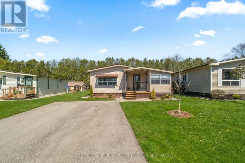 12 Redford Drive, South Huron, photo 2