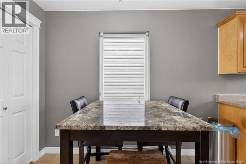 86 Lorette Street — photo 10 of 34