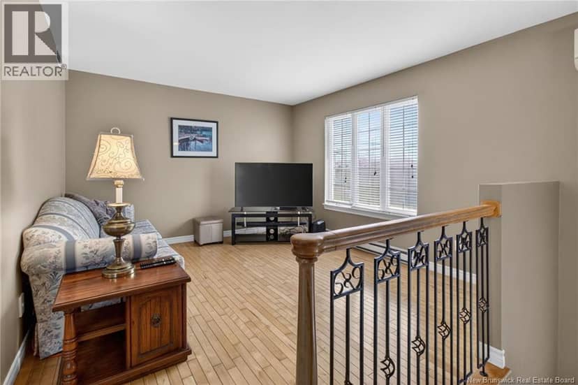 86 Lorette Street — photo 14 of 34