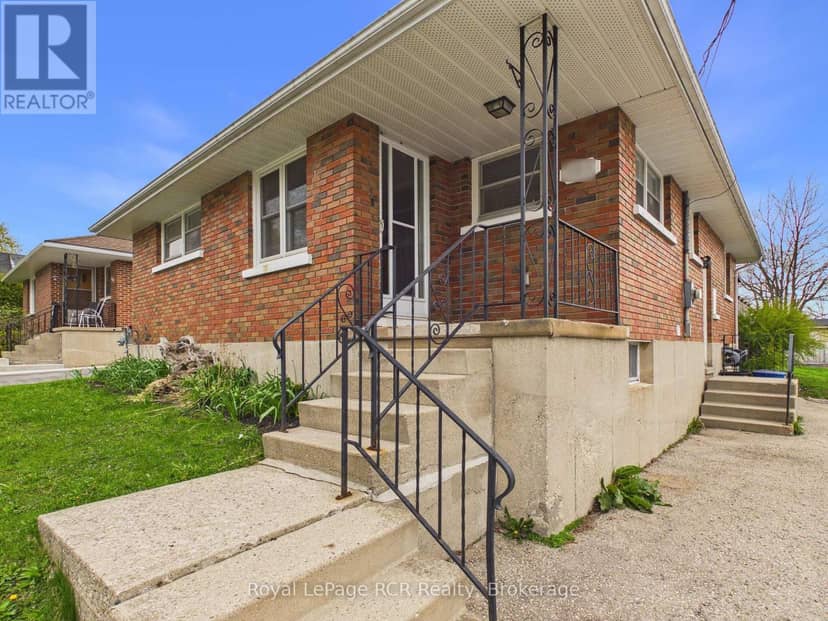 153 Carling Terrace, North Huron, photo 2
