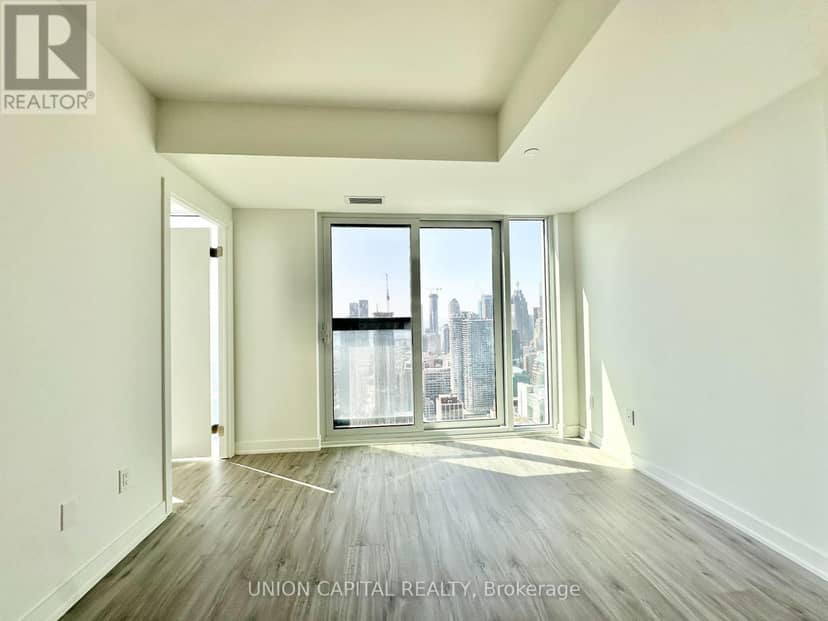 5511 - 252 Church Street — photo 8 of 20