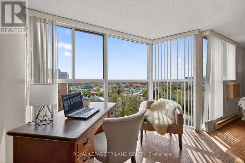 810 - 127 Belmont Drive — photo 15 of 30