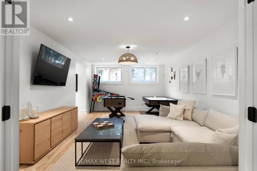 1078 Woodwinds Road — photo 29 of 40