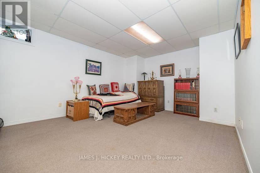 224 Thomas Street — photo 31 of 40